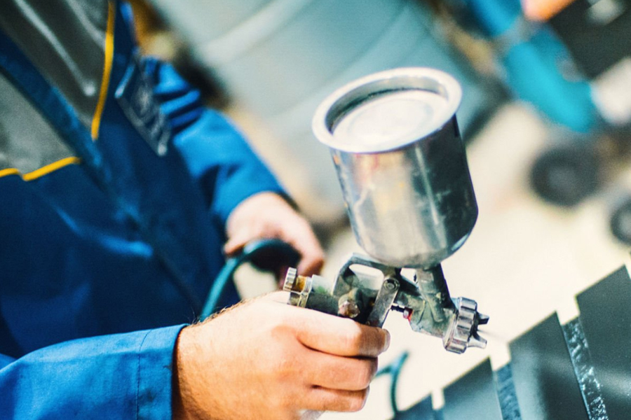 钣金喷涂加工的定义、作用及应用领域全面解析