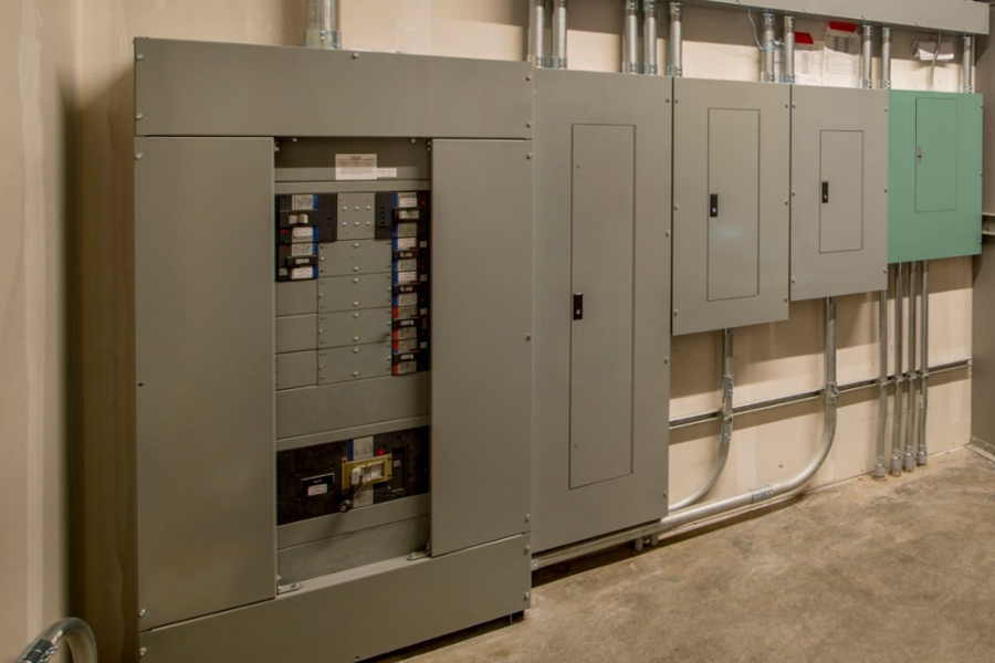 储能柜智能加工技术全面解析：提升结构强度与热管理的工艺优化