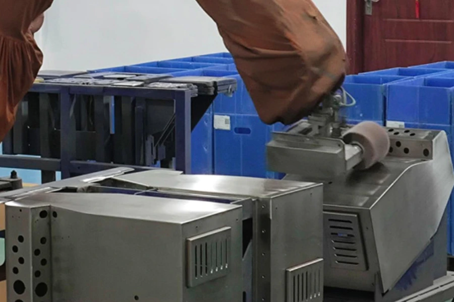 钣金加工服务，为喷码机机箱提供精准制造解决方案