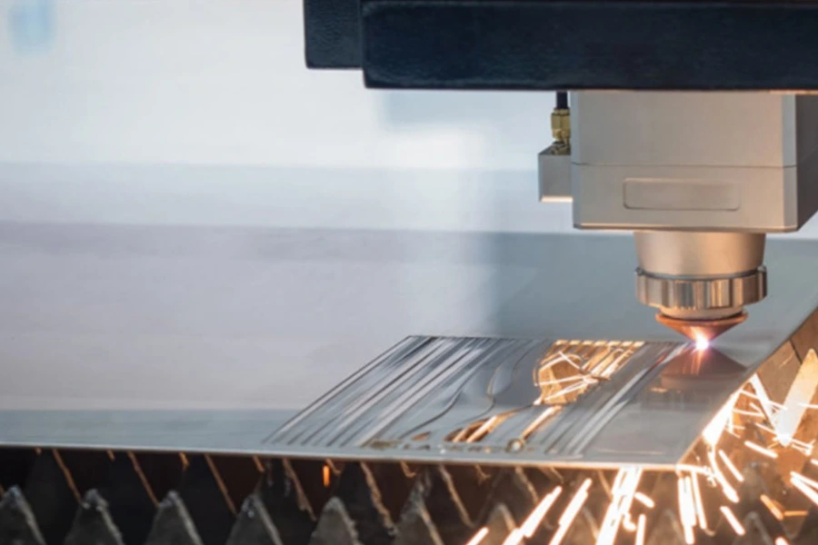 珠海钣金制造加工厂：专注汽车底盘与喷码机机箱定制加工